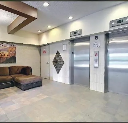 Downtown River Valley Bachelor Suite Condo, Non Smoking, 12 Inches Queen Bed, Beautiful Minimalist, Very Convenient Every Where Edmonton Exterior photo